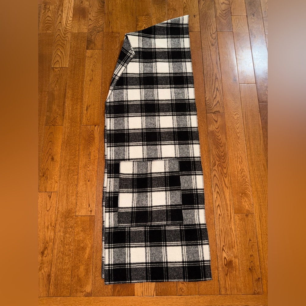 Eddie Mira, Canadian made designer Shawl